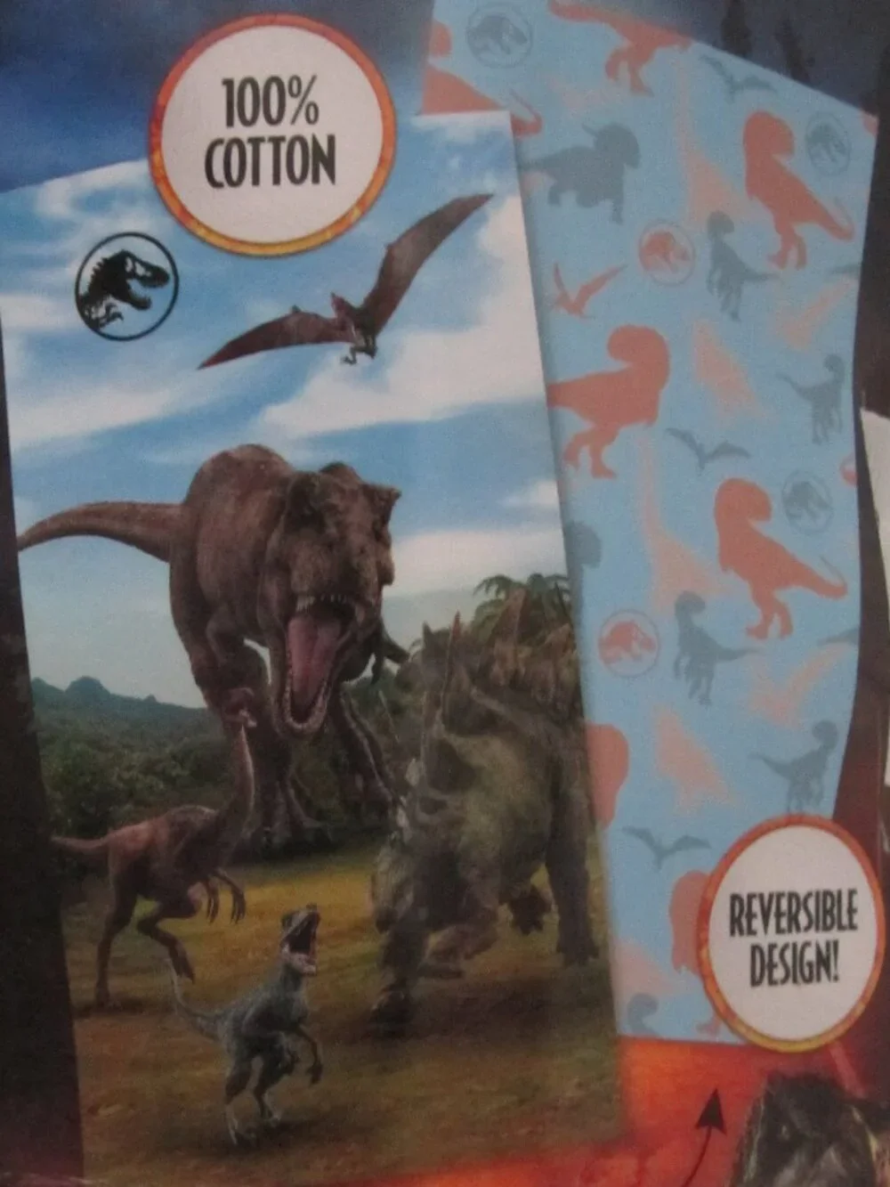 Reversible Beach Towel Jurassic World NEW - Picture 2 of 2